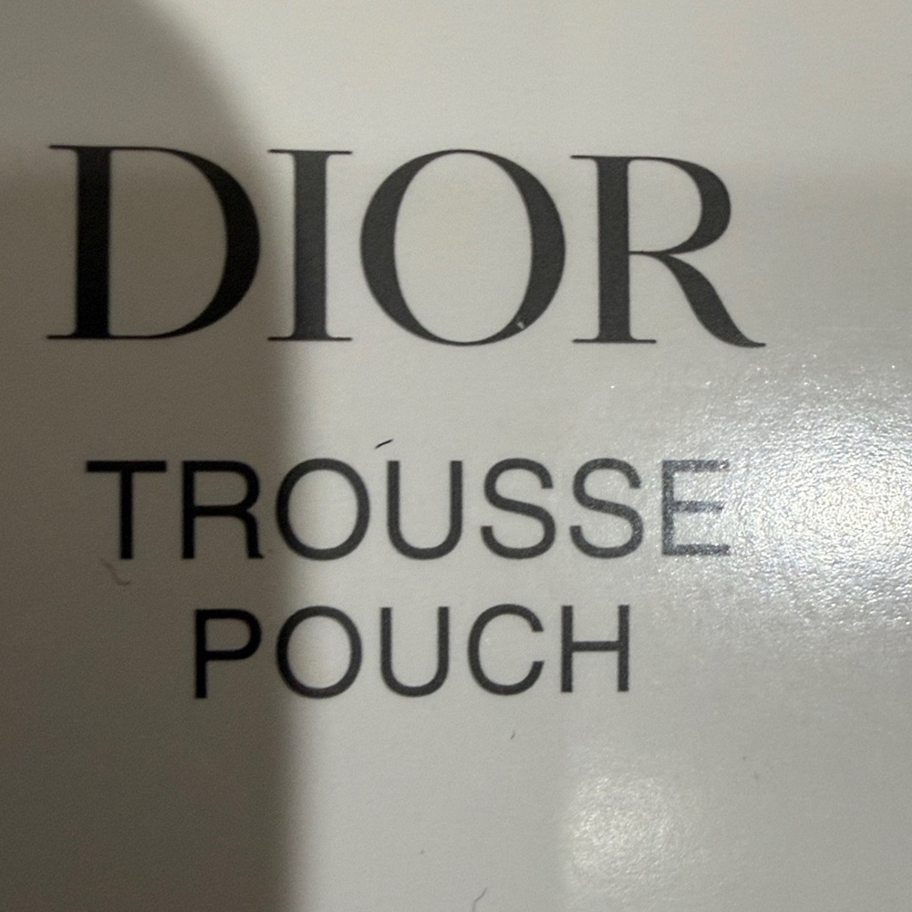 Dior Elegant White Cosmetic Case Dior mini Handbag Dior Clutch Gift ready Dior - Picture 12 of 12